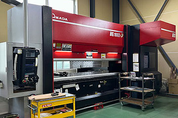 アマダ製ベンダープレス機HG1003ATC